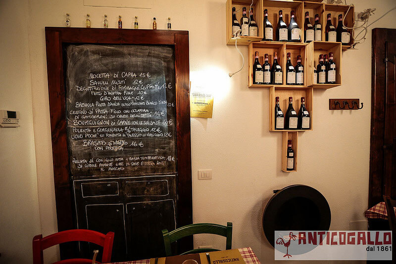 Selezione di vini piemontesi all'Antico Gallo